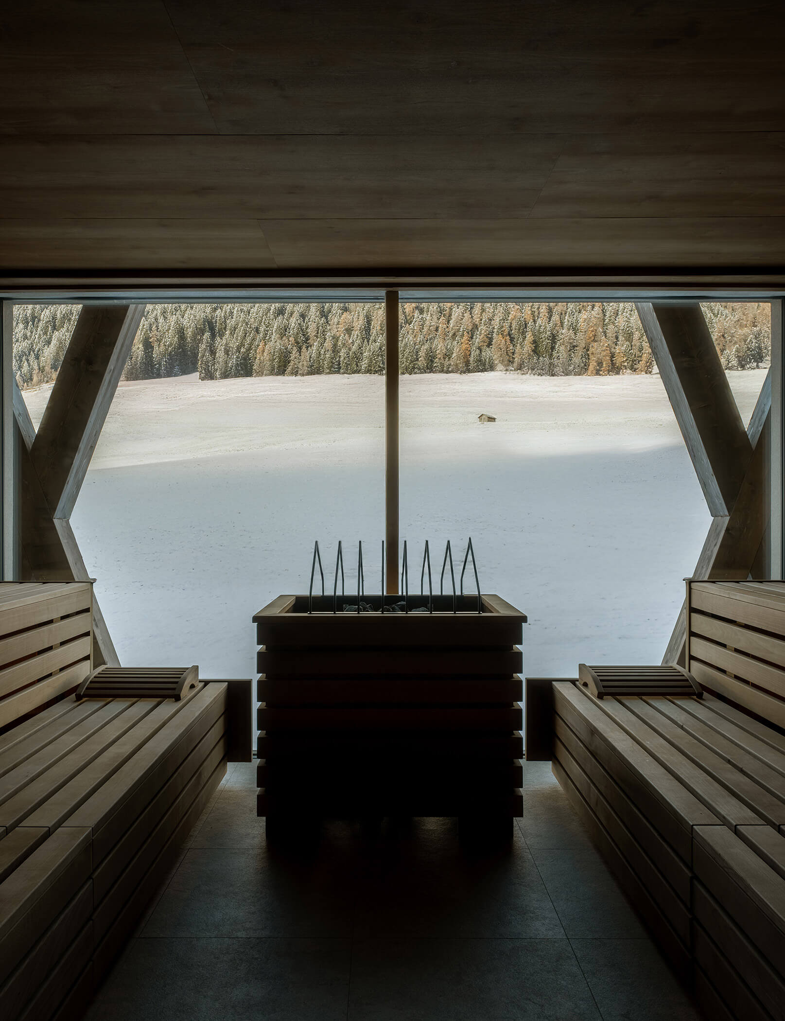 Sauna Hotel Patris con vista sul paesaggio invernale esterno